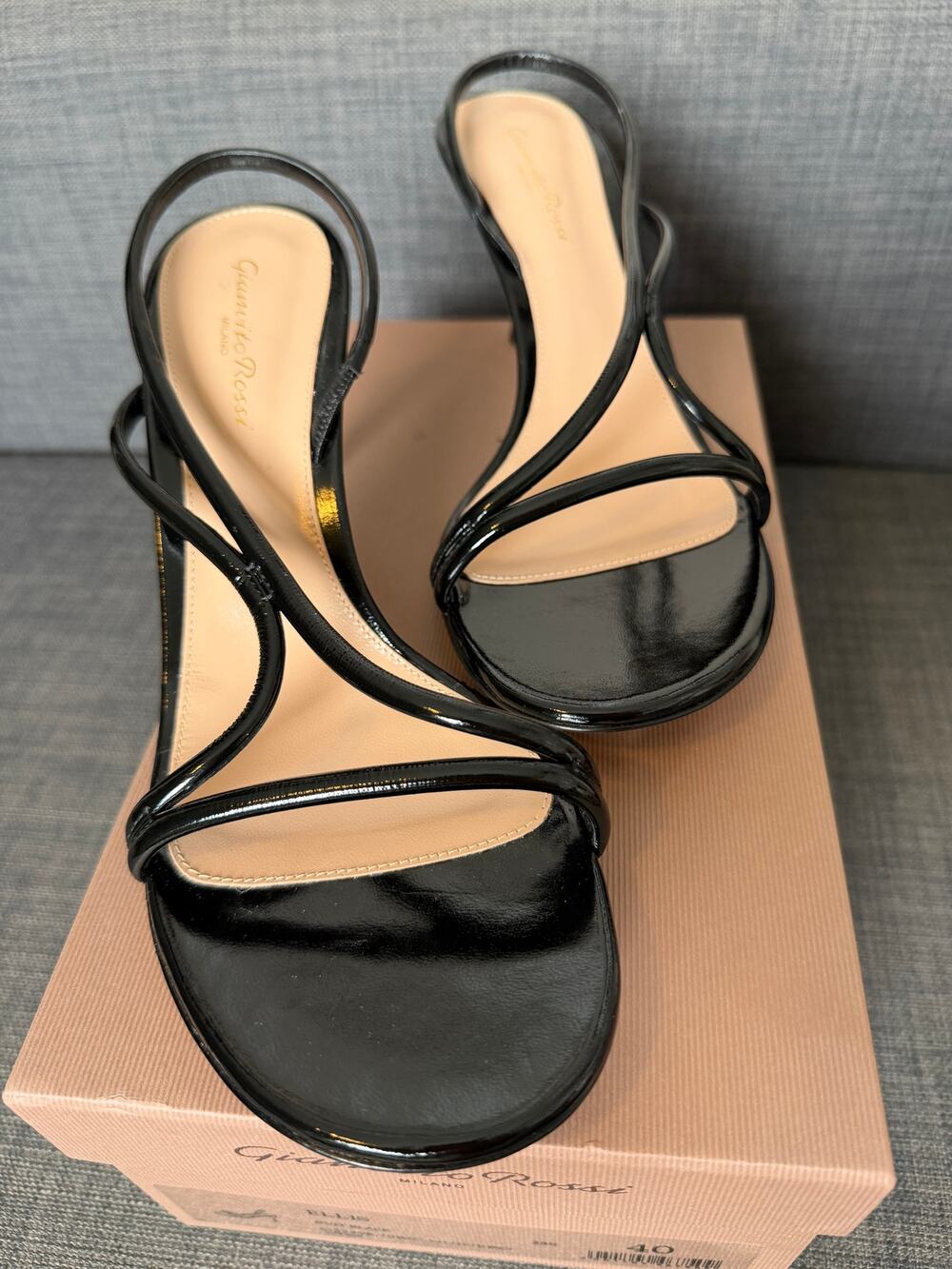 New Gianvito Rossi Ellis Black Patent Leather Slingback Sandals Size 40